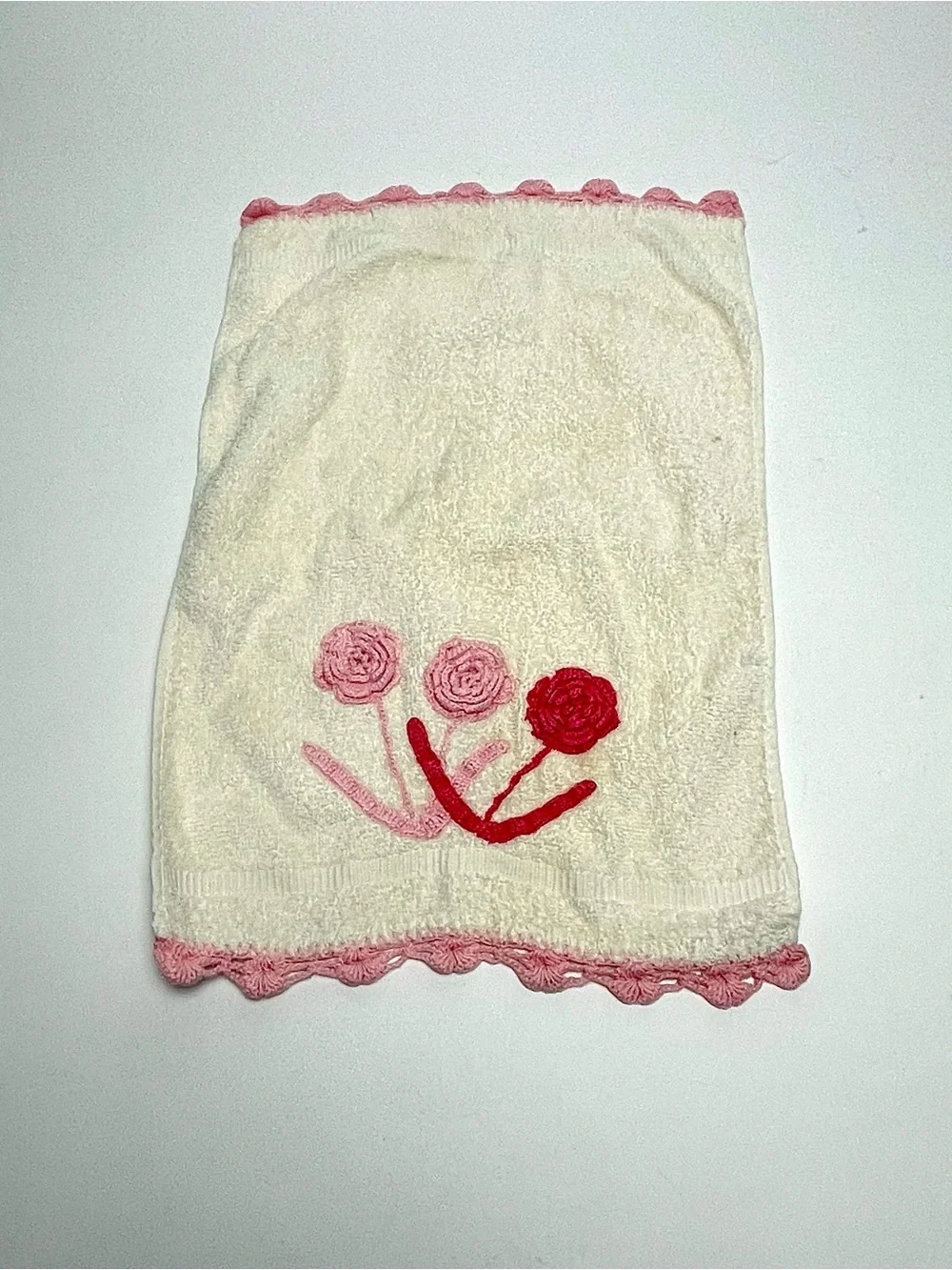 Vintage 1960s 1970s Crochet Floral Appliqué Fingertip Guest Hand Towels Lot 7